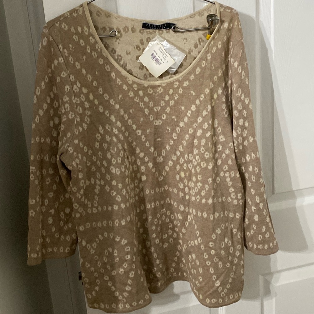Peruvian Connection L or xl Pima cotton nwt top. 3/4 sleeves. Taupe/tan